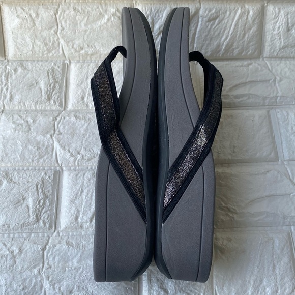 Vionic High Tide Platform Metallic Gray Black Thong Sandals 10 wide - Picture 5 of 8